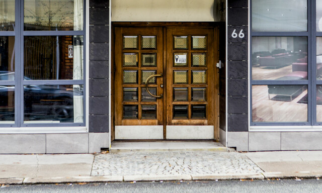 Oslo 20170926.
En mann i 60-årene ble funnet død på et hotellrom i Dronningens gate i Kristiansand i april 2014. En kvinne i 40-årene er nå pågrepet og siktet for drapet i 2014 og i tillegg ett i 2002.
Foto: Elisabeth Grosvold / NTB scanpix
